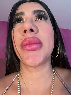 kiim taaylor online show from 03.20.25