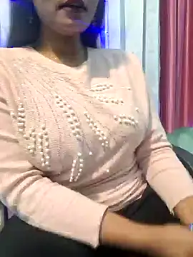 Snapshot of N-Natasha chatting on 01.06.25 N-Natasha online show from 01.06.25