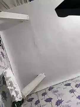 SweetLeila40 online show from 02.04.25