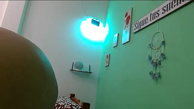 evaleribigtits18 online show from 04.27.26