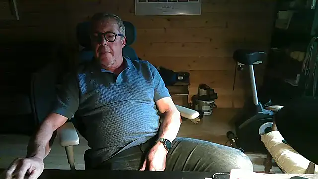 lelohop online show from 10.13.25