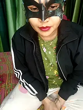 Snapshot of MUMTAJ-1 chatting on 12.12.24 MUMTAJ-1 online show from 12.12.24