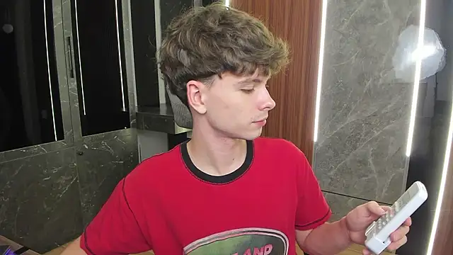 Snapshot of calvin_love_you chatting on 03.29.26 calvin love you online show from 03.29.26