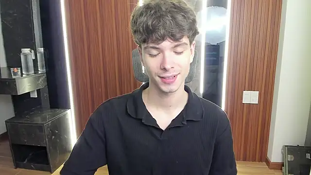 Snapshot of calvin_love_you chatting on 03.31.26 calvin love you online show from 03.31.26