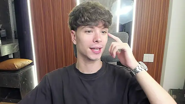Snapshot of calvin_love_you chatting on 04.11.26 calvin love you online show from 04.11.26