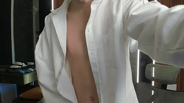 Snapshot of calvin_love_you chatting on 07.26.26 calvin love you online show from 07.26.26