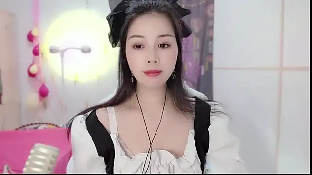 Snapshot of HK_angelchloe chatting on 03.06.25 HK angelchloe online show from 03.06.25