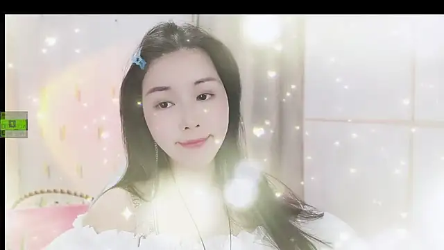 Snapshot of HK_angelchloe chatting on 10.29.25 HK angelchloe online show from 10.29.25