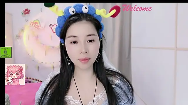 Snapshot of HK_angelchloe chatting on 12.05.25 HK angelchloe online show from 12.05.25