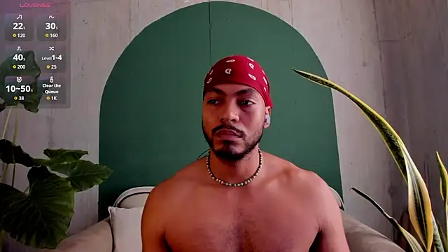 Snapshot of noah_jones__ chatting on 12.15.25 noah jones online show from 12.15.25