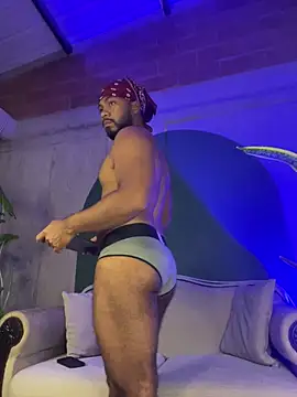 Snapshot of noah_jones__ chatting on 02.02.26 noah jones online show from 02.02.26