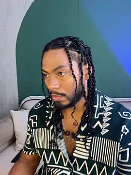 Snapshot of noah_jones__ chatting on 02.04.26 noah jones online show from 02.04.26