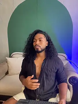 Snapshot of noah_jones__ chatting on 02.16.26 noah jones online show from 02.16.26