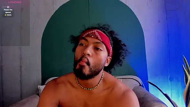 Snapshot of noah_jones__ chatting on 02.20.26 noah jones online show from 02.20.26