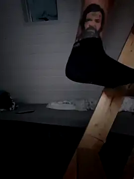 Snapshot of German-Boy94@xh chatting on 11.21.25 German-Boy94xh online show from 11.21.25