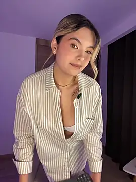 Snapshot of Odett_ chatting on 02.16.26 Odett online show from 02.16.26