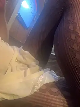 Snapshot of smashb33 chatting on 11.14.25 smashb33 online show from 11.14.25