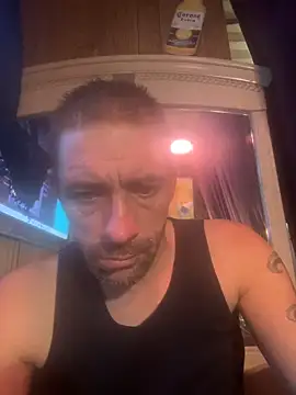 Snapshot of smashb33 chatting on 11.23.25 smashb33 online show from 11.23.25