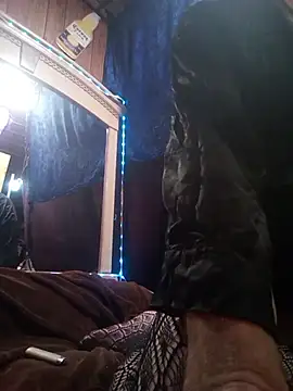 Snapshot of smashb33 chatting on 02.04.26 smashb33 online show from 02.04.26