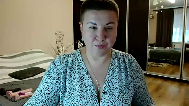 Snapshot of Annet1912 chatting on 12.19.25 Annet1912 online show from 12.19.25