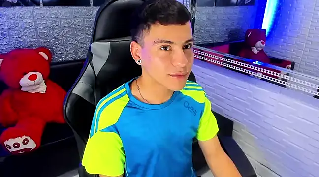 salvadorgomezx online show from 12.27.24