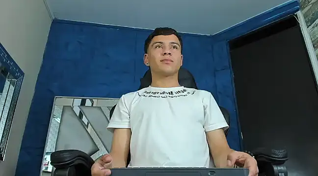 salvadorgomezx online show from 01.23.25