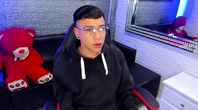 salvadorgomezx online show from 02.18.25