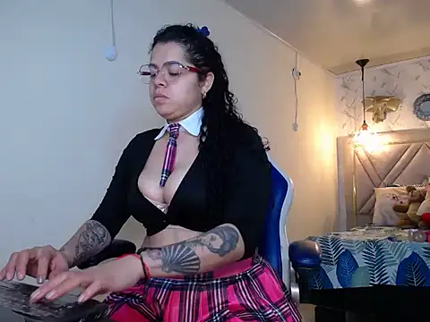 alexa-cooper- online show from 09.09.25