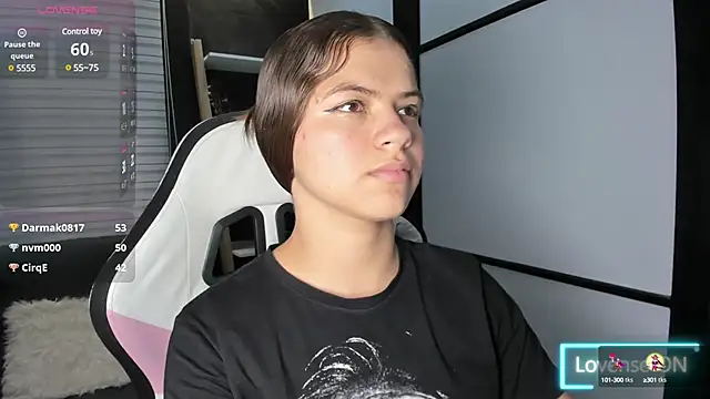 Snapshot of PaigeJayden chatting on 02.10.25 PaigeJayden online show from 02.10.25