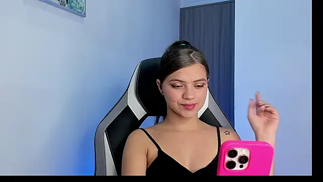 PaigeJayden online show from 10.30.25