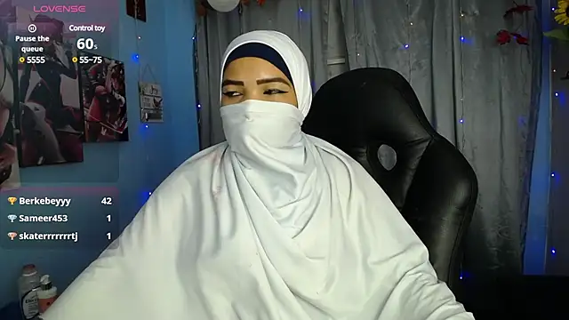 Snapshot of Falak-Yasin chatting on 02.08.25 Falak-Yasin online show from 02.08.25