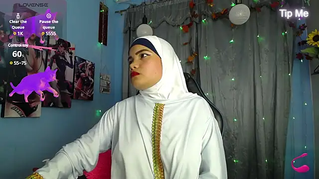 Snapshot of Falak-Yasin chatting on 02.21.25 Falak-Yasin online show from 02.21.25