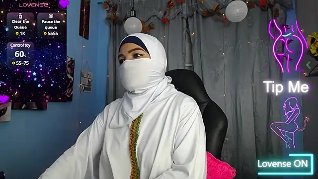 Snapshot of Falak-Yasin chatting on 02.28.25 Falak-Yasin online show from 02.28.25