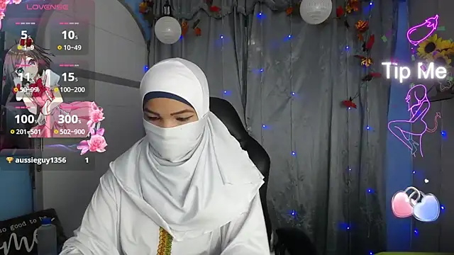 Snapshot of Falak-Yasin chatting on 03.16.25 Falak-Yasin online show from 03.16.25