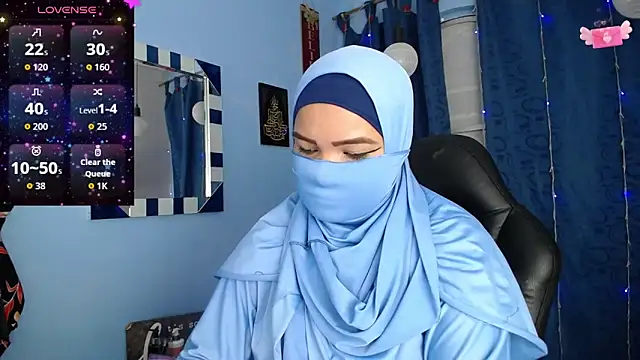 Snapshot of Falak-Yasin chatting on 10.04.25 Falak-Yasin online show from 10.04.25