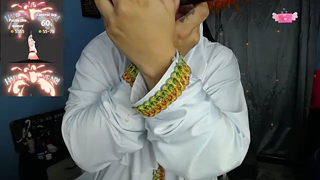 Snapshot of Falak-Yasin chatting on 10.30.25 Falak-Yasin online show from 10.30.25