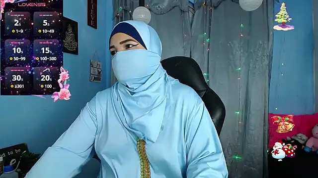 Snapshot of Falak-Yasin chatting on 11.27.25 Falak-Yasin online show from 11.27.25