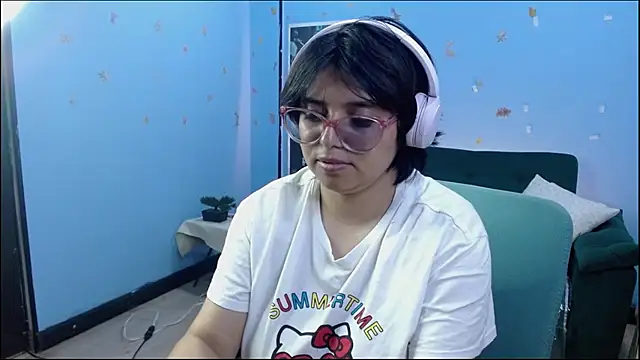 X CHERRY XX online show from 06.05.26