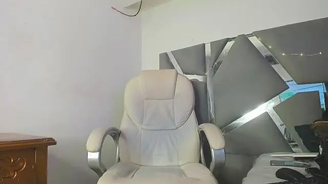 Arii xxx online show from 02.28.25