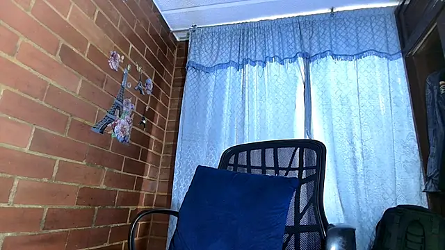 ValeriaLacrozee online show from 02.21.25