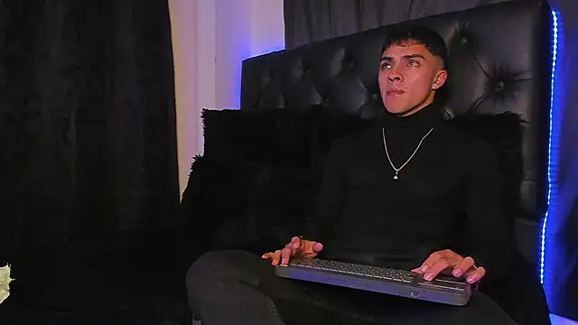 James1lee  online show from 12.17.24