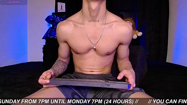 James1lee  online show from 07.04.26