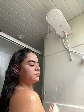 rebeccaareys online show from 02.15.25