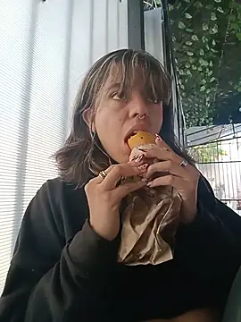 ivannabellini online show from 06.23.26