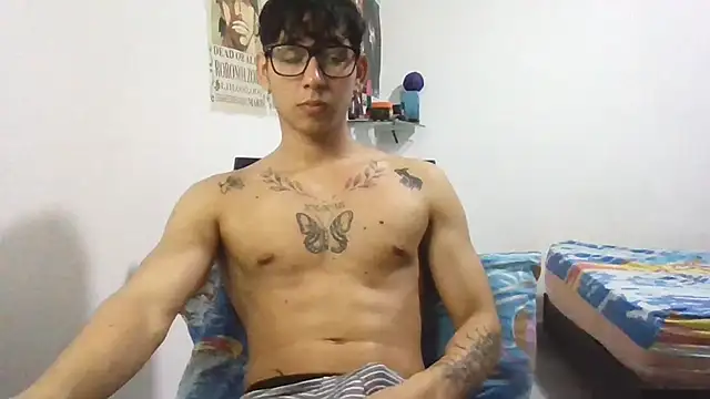 Snapshot of Dillom420 chatting on 02.26.25 Dillom420 online show from 02.26.25