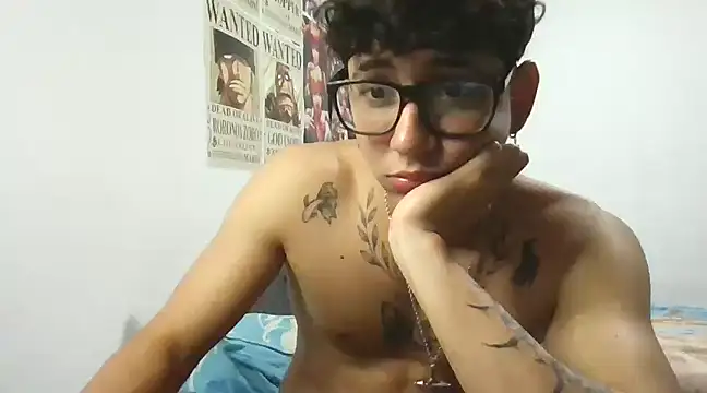 Snapshot of Dillom420 chatting on 03.10.25 Dillom420 online show from 03.10.25