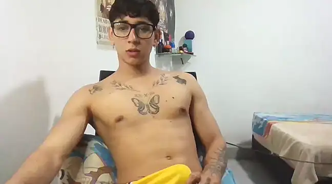 Snapshot of Dillom420 chatting on 03.11.25 Dillom420 online show from 03.11.25