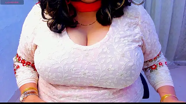 Gulabi Queen online show from 12.19.25