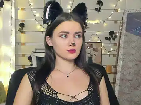 Snapshot of Josephine_jo chatting on 10.29.25 Josephine jo online show from 10.29.25