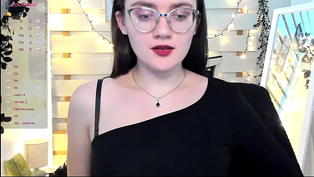 Snapshot of Josephine_jo chatting on 12.04.25 Josephine jo online show from 12.04.25